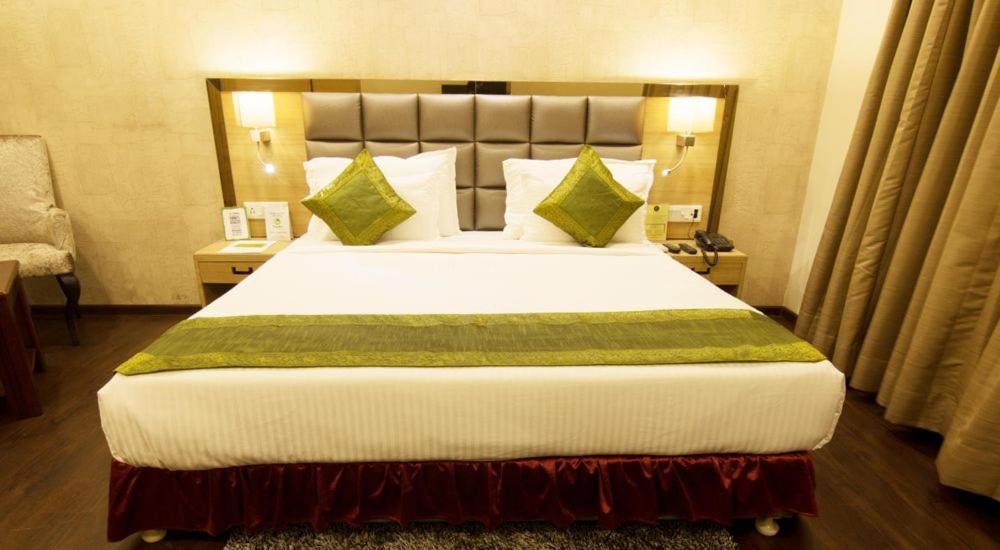 Kc Manor Hotell Jamshedpur Eksteriør bilde