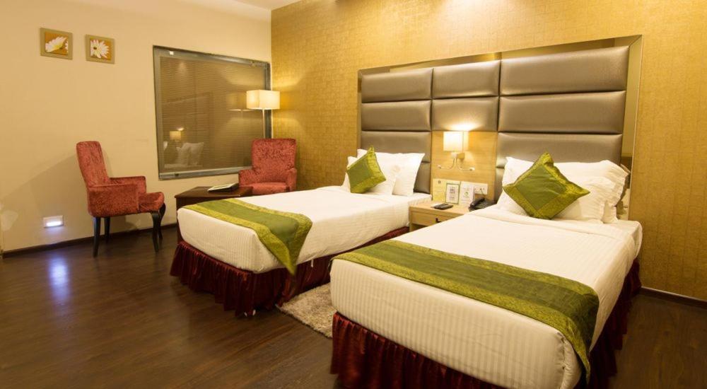 Kc Manor Hotell Jamshedpur Eksteriør bilde