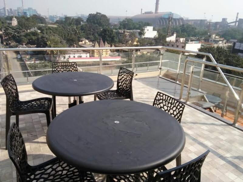 Kc Manor Hotell Jamshedpur Eksteriør bilde