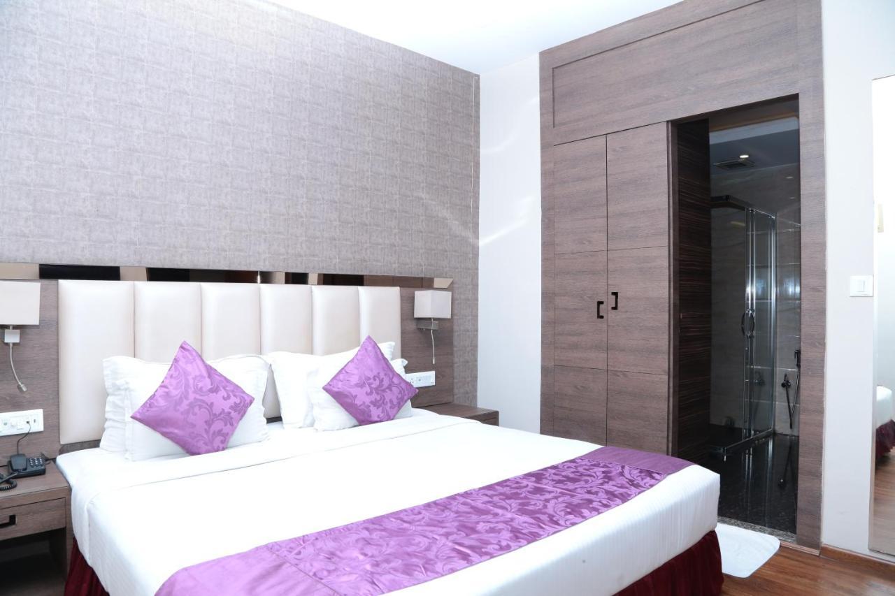 Kc Manor Hotell Jamshedpur Eksteriør bilde