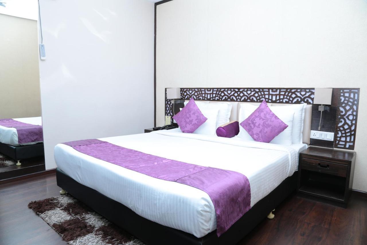 Kc Manor Hotell Jamshedpur Eksteriør bilde