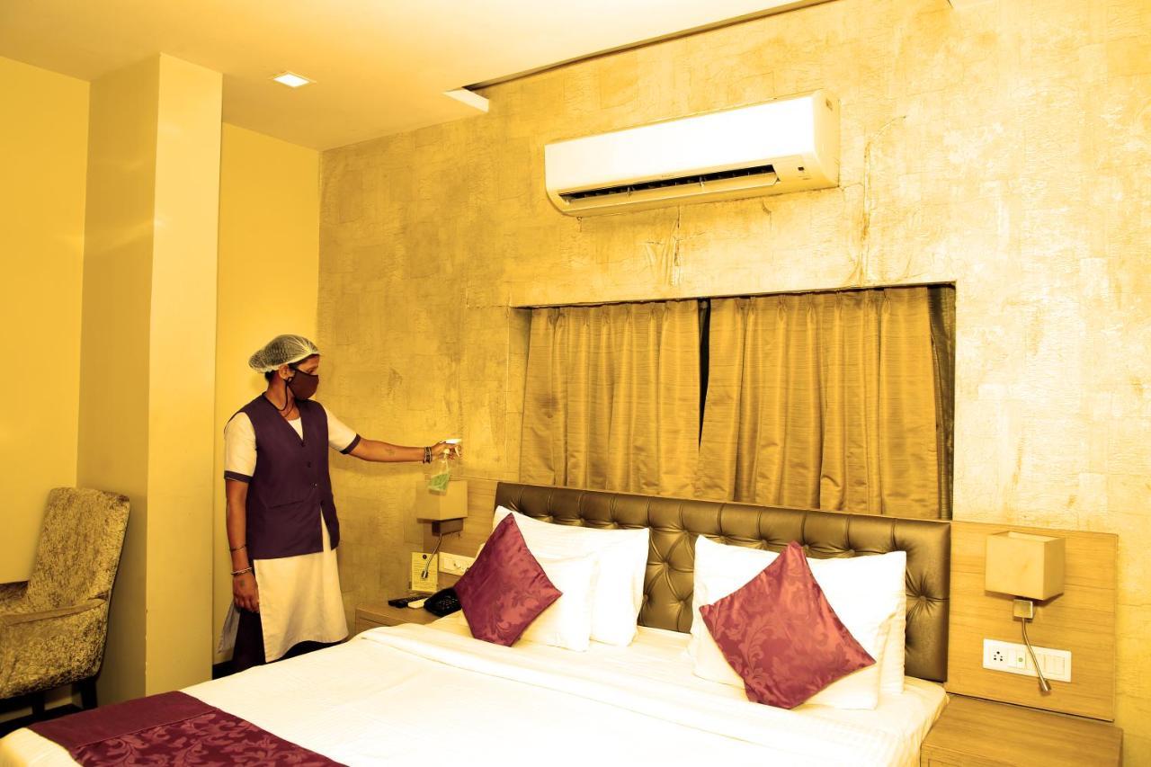 Kc Manor Hotell Jamshedpur Eksteriør bilde