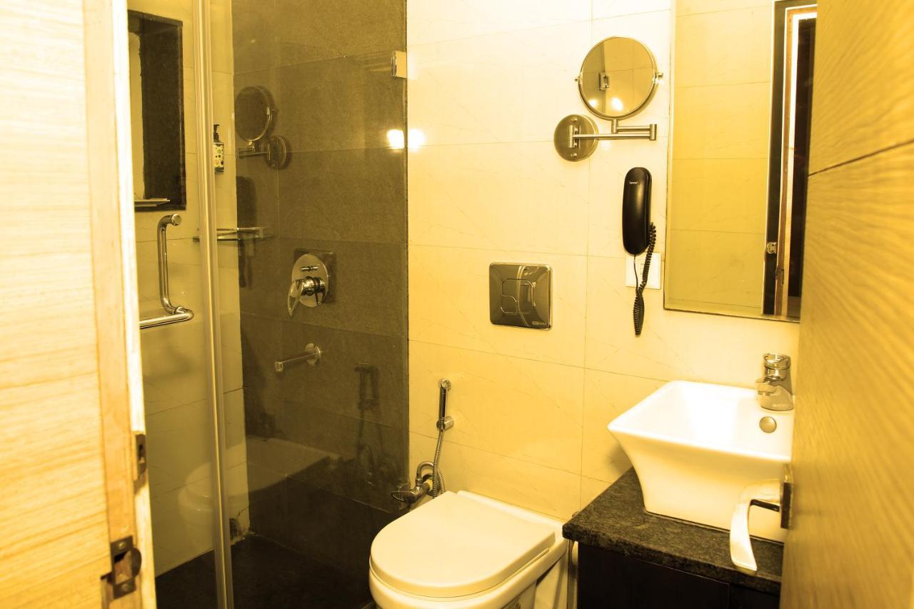 Kc Manor Hotell Jamshedpur Eksteriør bilde